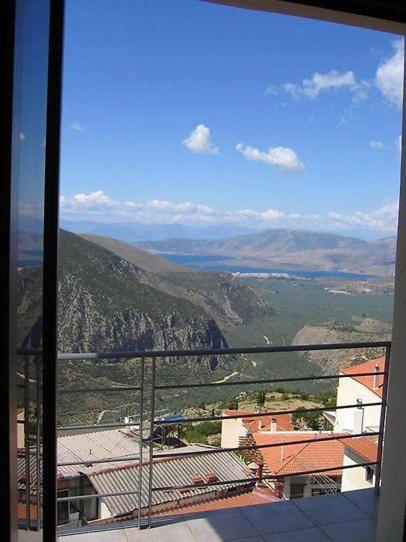 Tholos Hotel Делфи Екстериор снимка