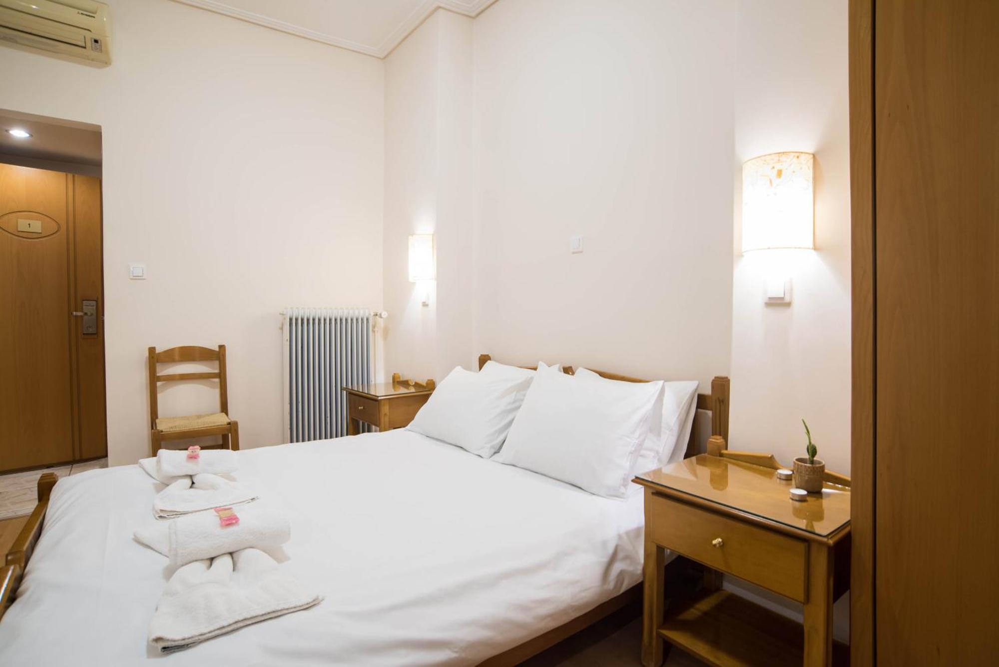 Tholos Hotel Делфи Екстериор снимка