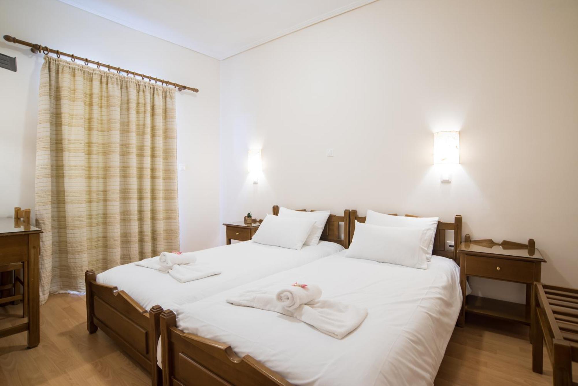 Tholos Hotel Делфи Екстериор снимка