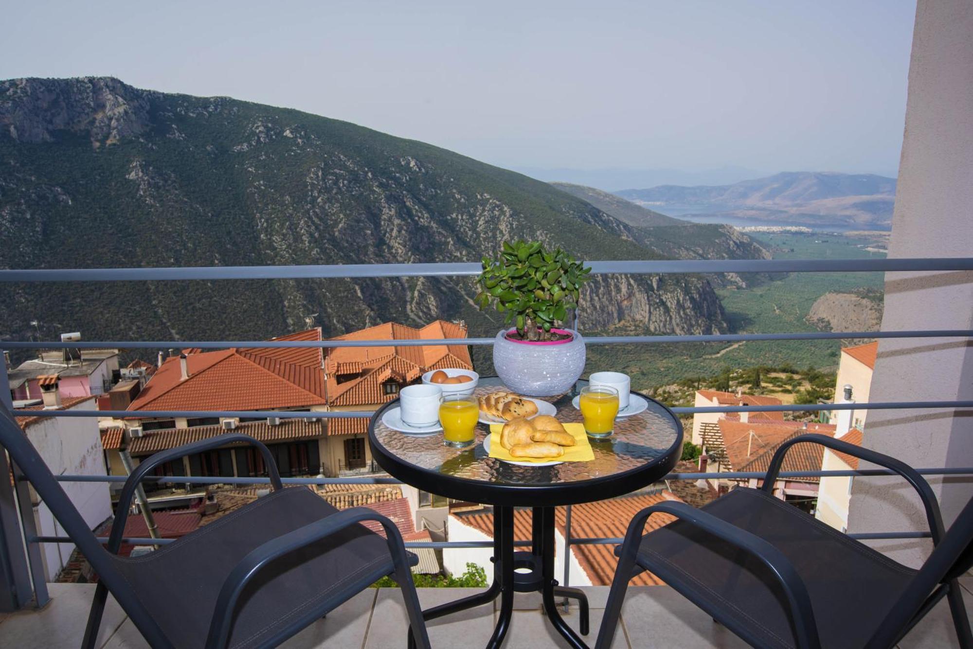 Tholos Hotel Делфи Екстериор снимка