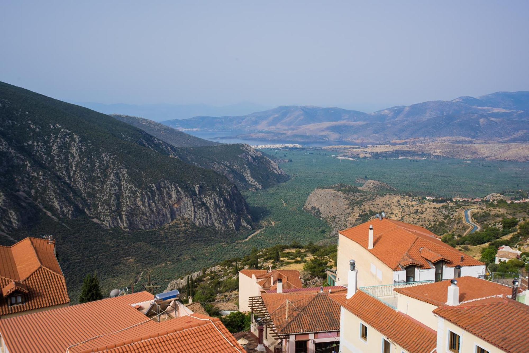 Tholos Hotel Делфи Екстериор снимка